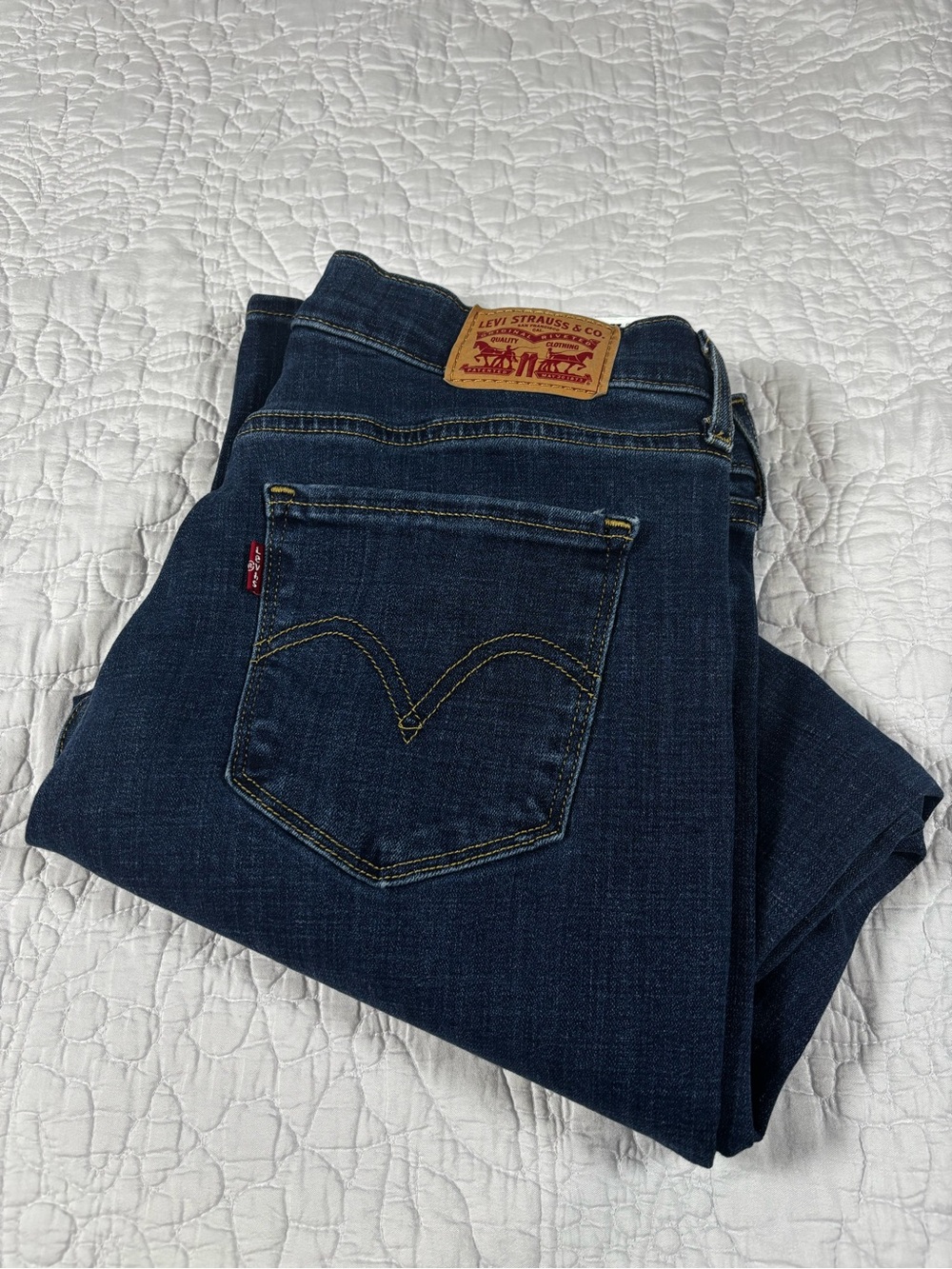 Levi's Women's Dark Blue Straight Jeans
